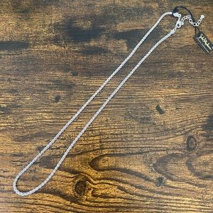 John Medeiros Nouveau - Thin Chain